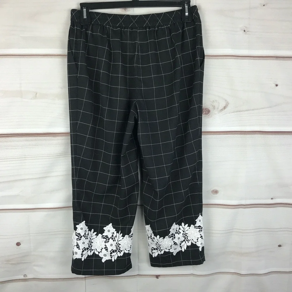 Linea Louis Dell'Olio Pants Women 14P Black Windowpane Crop Lace Applique Pocket